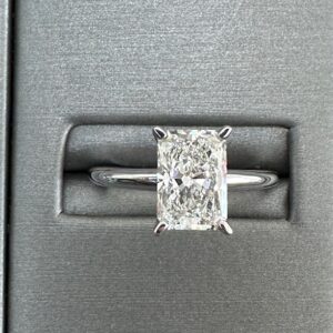 Lab Grown Radiant Cut Solitaire